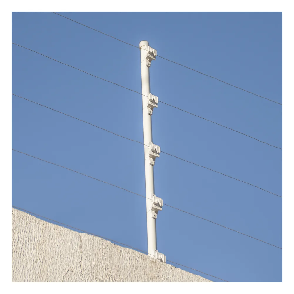 Aislador de Paso Blanco Reforzado para Cercos Eléctricos / Aislamiento hasta 18 kV / Resistente a Clima Extremo / Polipropileno y Policarbonato – vista 3