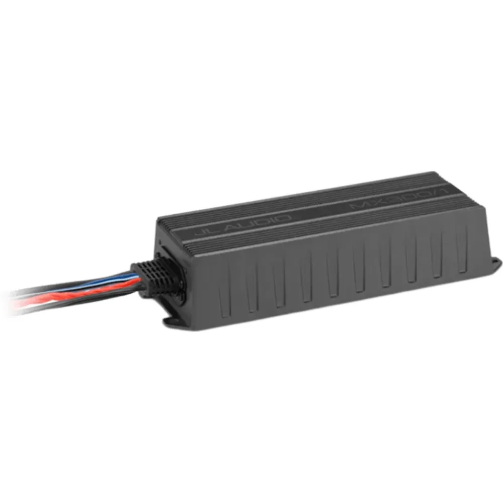 Amplificador Náutico y para Deportes de Motor / Monobloque Clase D / 300 W RMS a 2 &Omega; / IPX7 Resistente al Agua y Polvo / Filtro Paso Bajo 40-400 Hz / Ecualizador de Refuerzo de Graves / Control de Nivel Remoto Opcional / Fusible 30 A – vista 3