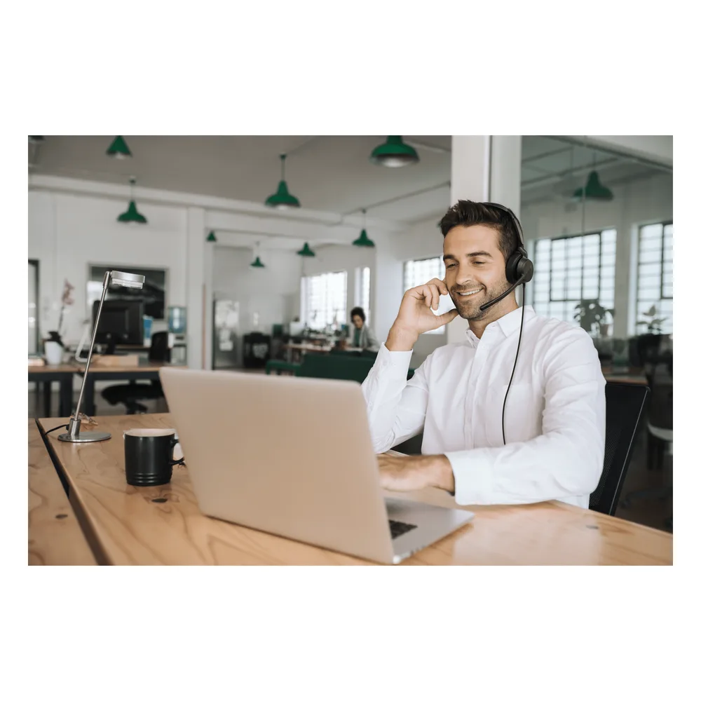Auriculares Yealink UH42 Mono con cancelación de ruido por USB-C/A e indicador de ocupado, plug and play – vista 4