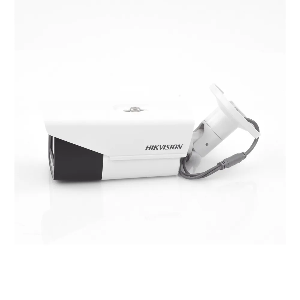 Bala TURBOHD 4K (8 Megapixeles) / Lente Mot. 2.7 a 13.5 mm / IR EXIR Inteligente 80 mts / Exterior IP67 / Soporta 12 Vcc & 24 VCA / dWDR – vista 3