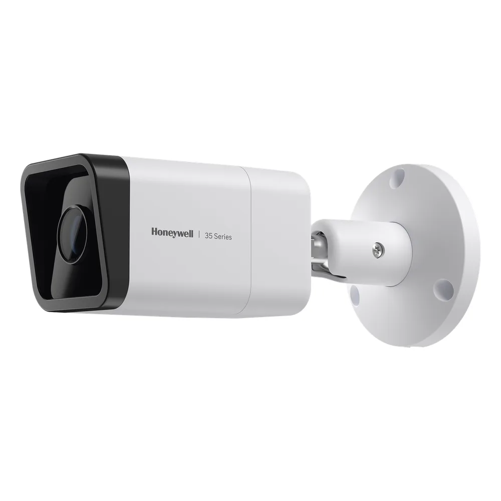 Cámara Bala IP / 8 MP UHD / Lente Varifocal Motorizado 2.7-13.5 mm / WDR 120 dB / IR 60 m / IP66 IP67 IK10 / PoE / NDAA