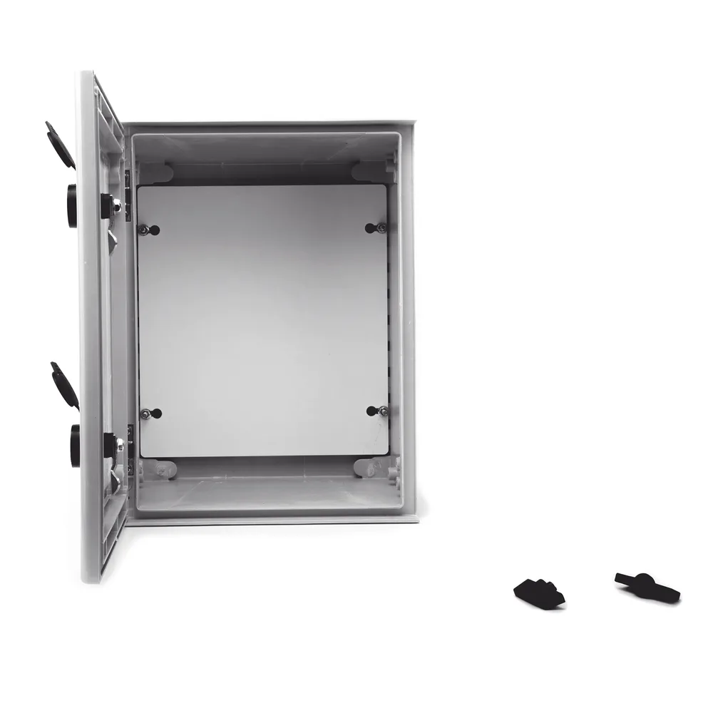 Gabinete de Poliéster IP65 Puerta Transparente, Uso en Intemperie (300 x 400 x 200 mm) con Placa Trasera Interior de Plástico (Incluye Chapa y Llave). – vista 4