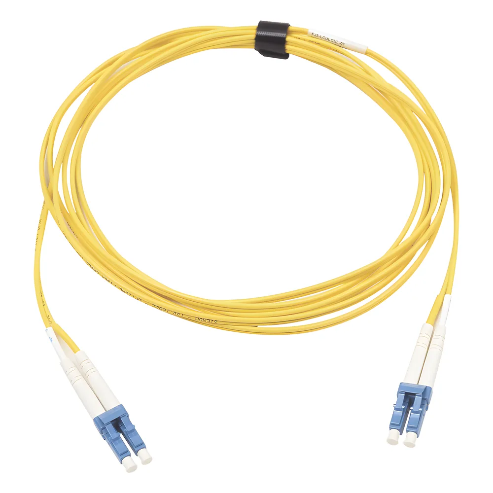 Jumper de Fibra Óptica Monomodo (OS2), XGLO, Riser, LC/UPC-LC/UPC Duplex, OFNR, Color Amarillo, 10 Metros (32.81 Pies)
