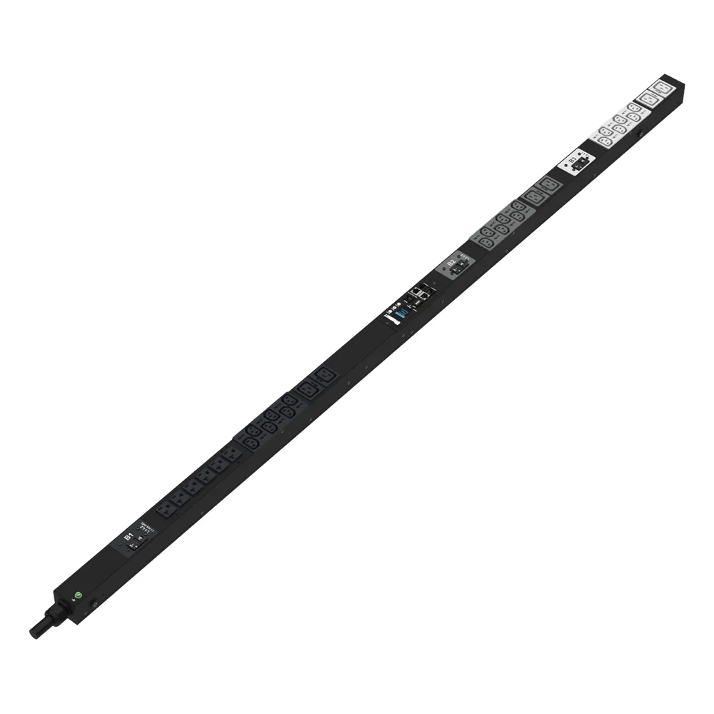 PDU G6 Monitoreable (MI) para Distribución de Energía, Enchufe de Entrada NEMA L21-30P, Con 18 Salidas C13, 6 x C19, y 6 x 5-20R, de Instalación Vertical, 208 Vca, 30 Amp – vista 2