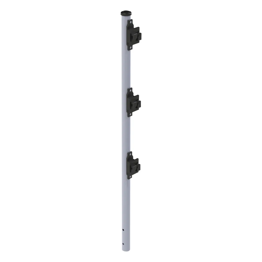 Poste de Paso de 0.75m para Cerca Electrificada. Tubo Galvanizado cal. 18 de 1"Diam. con Tapón y 3 Aisladores Instalados. – vista 2