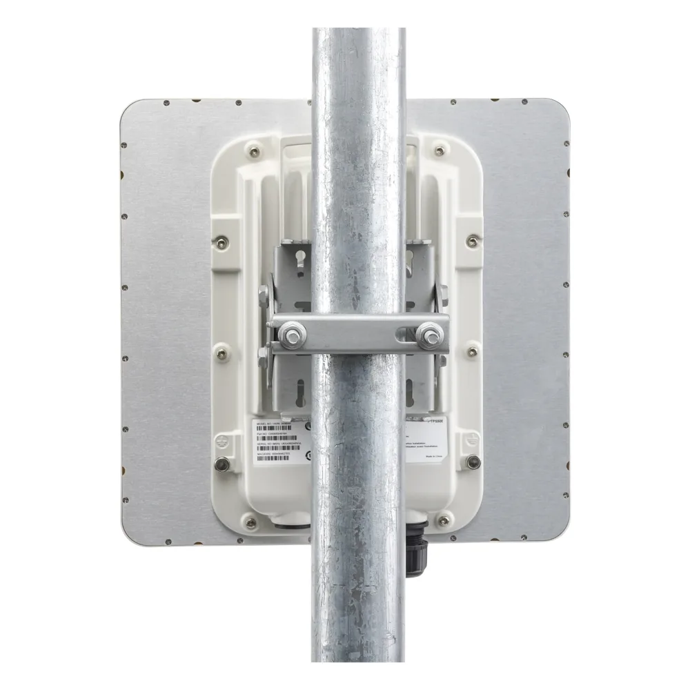 PTP-550  Hasta 1.36 GBps / 4910 - 6200 MHz / 802.11 AC Wave 2  MU-MIMO 4: 4x4 / BackHaul con Antena Integrada (Alta ganancia 23 dBi)   (C050055H016A) – vista 3