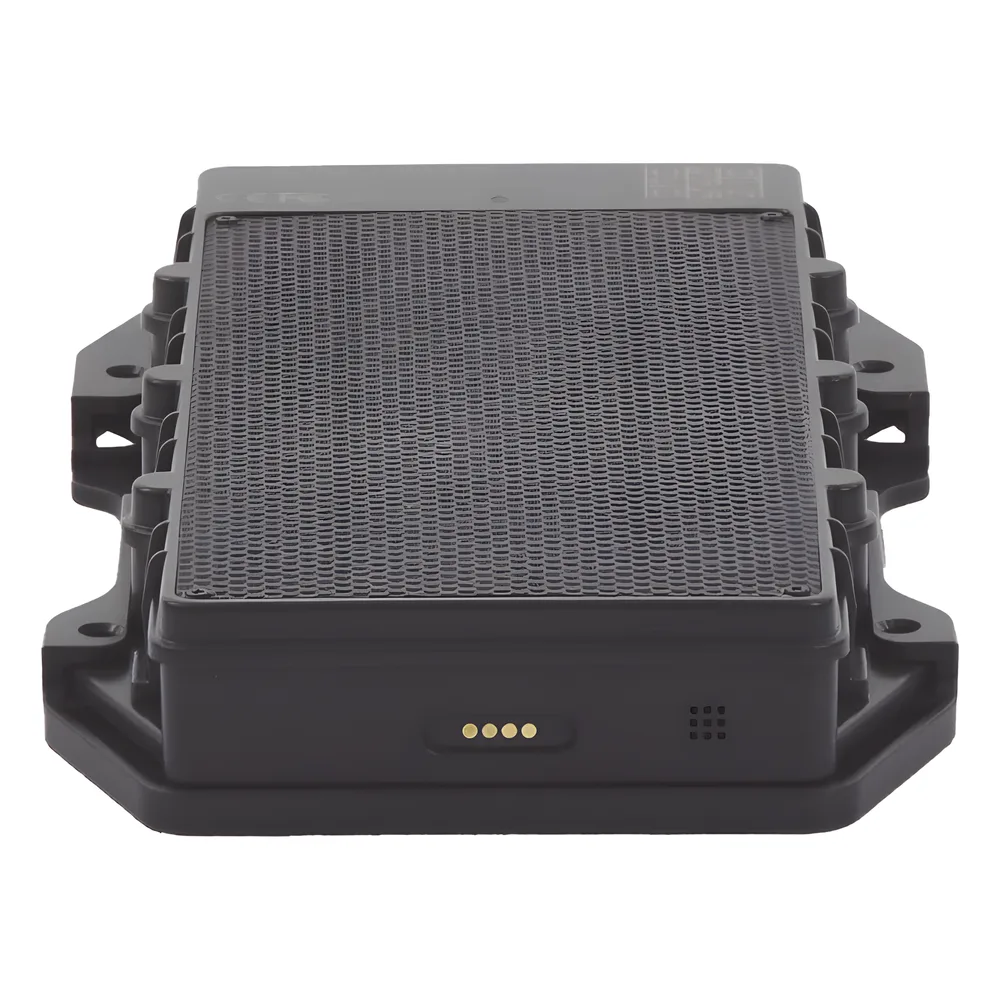Rastreador GPS Vehicular 4G LTE con Carga Solar / Localizador Semiautónomo para Contenedores y Tráilers / Alarma de Sabotaje Audible / Batería de Litio 10,000 mAh / Panel Solar Integrado / IP67 – vista 3