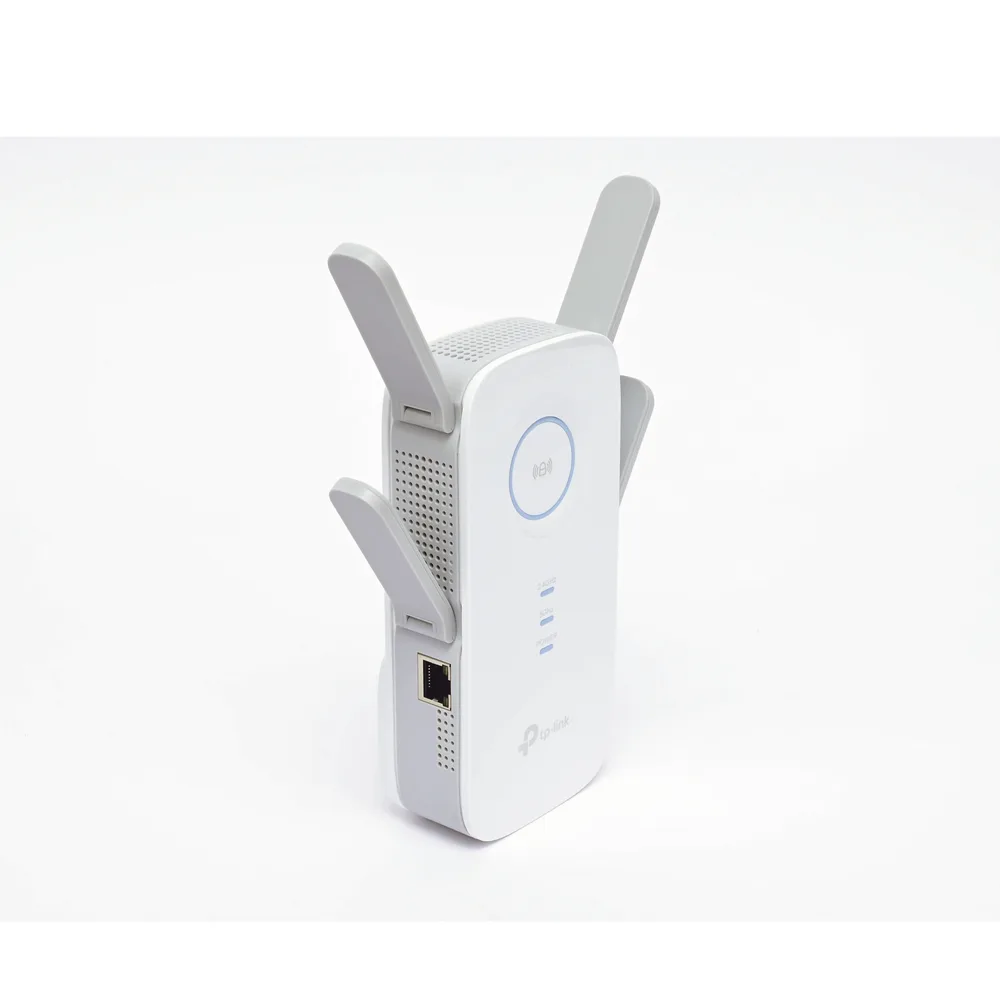Repetidor / Extensor de Cobertura WiFi AC, 2600 Mbps, doble banda 2.4 GHz y 5 GHz, con 1 puerto 10/100/1000 Mbps, 4 antenas externas – vista 2