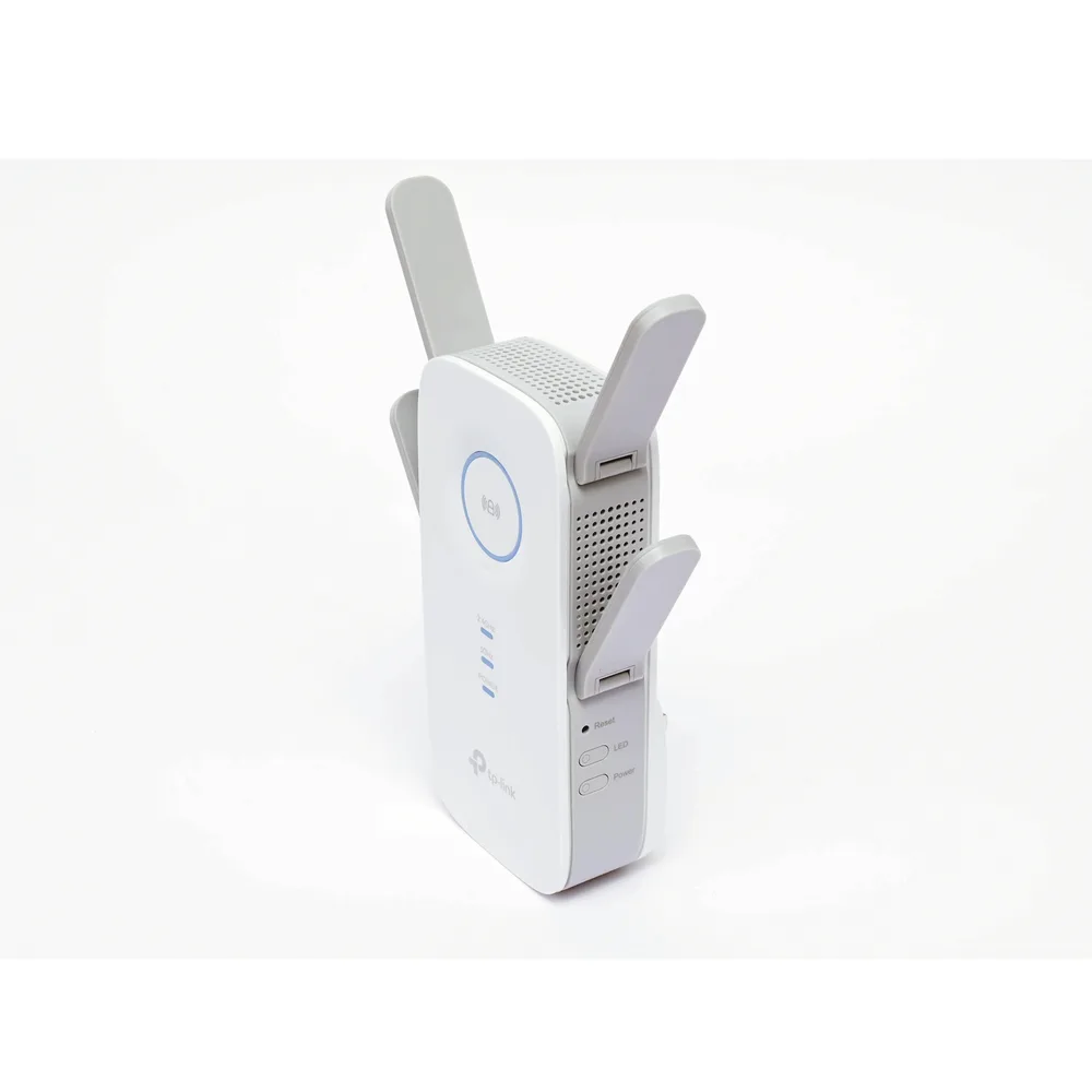 Repetidor / Extensor de Cobertura WiFi AC, 2600 Mbps, doble banda 2.4 GHz y 5 GHz, con 1 puerto 10/100/1000 Mbps, 4 antenas externas – vista 3